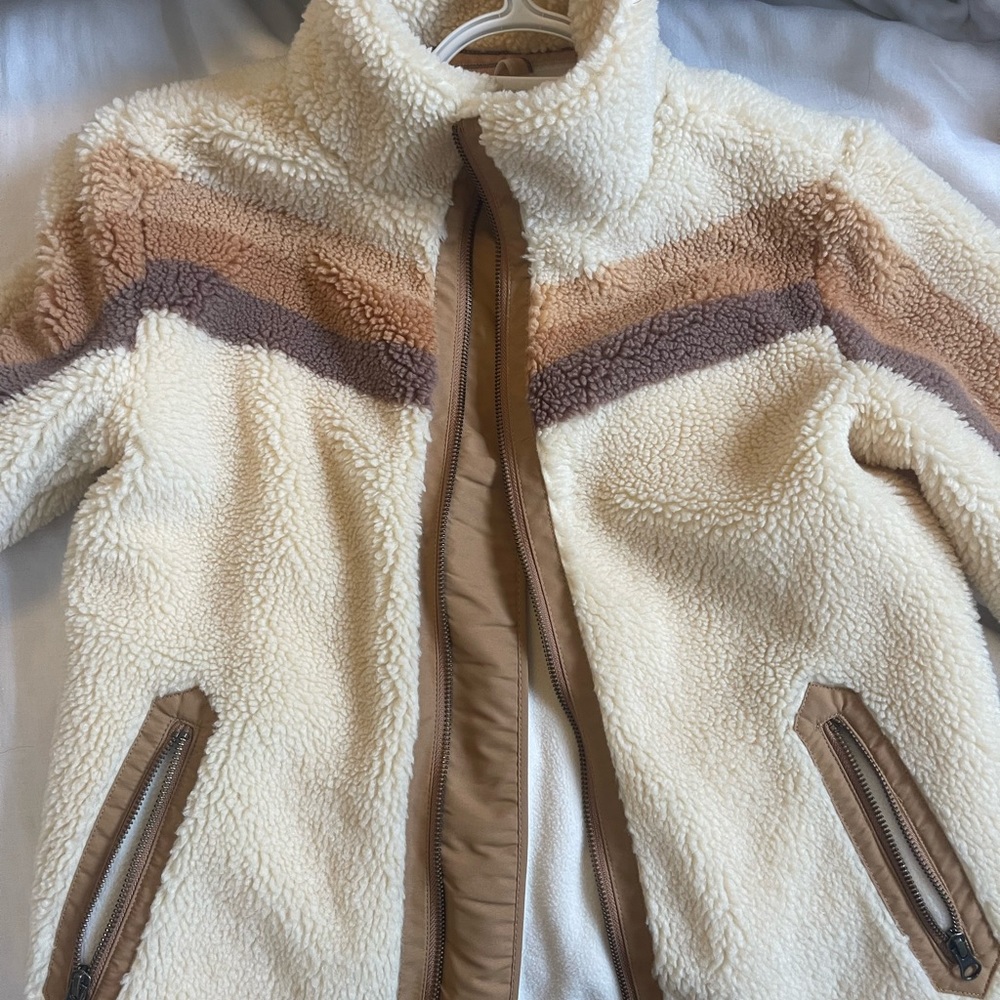 Faherty thick fleece and Sherpa jacket